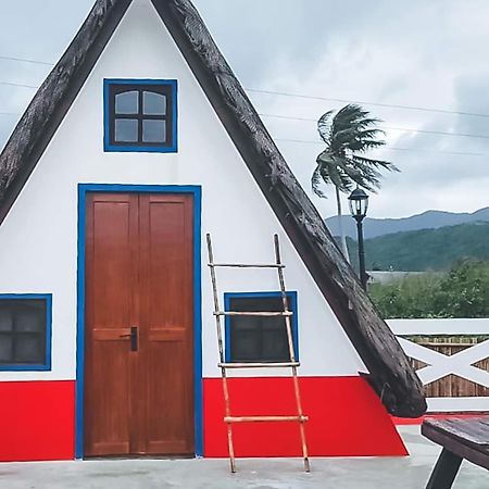 Triangle Huts Hotel Pagudpud Exterior photo