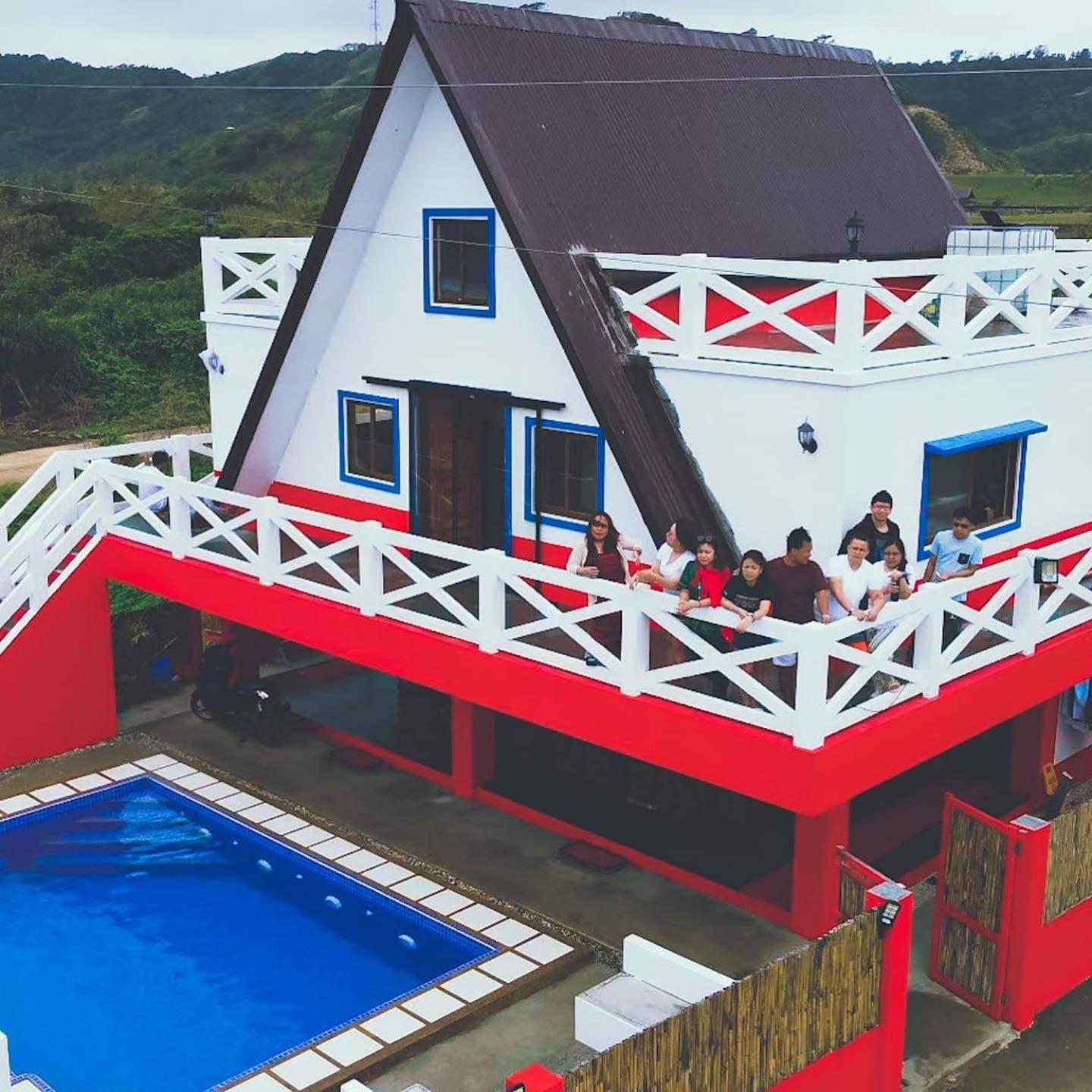 Triangle Huts Hotel Pagudpud Exterior photo