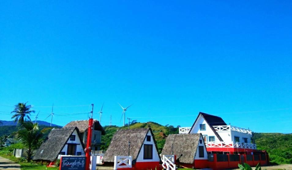 Triangle Huts Hotel Pagudpud Exterior photo